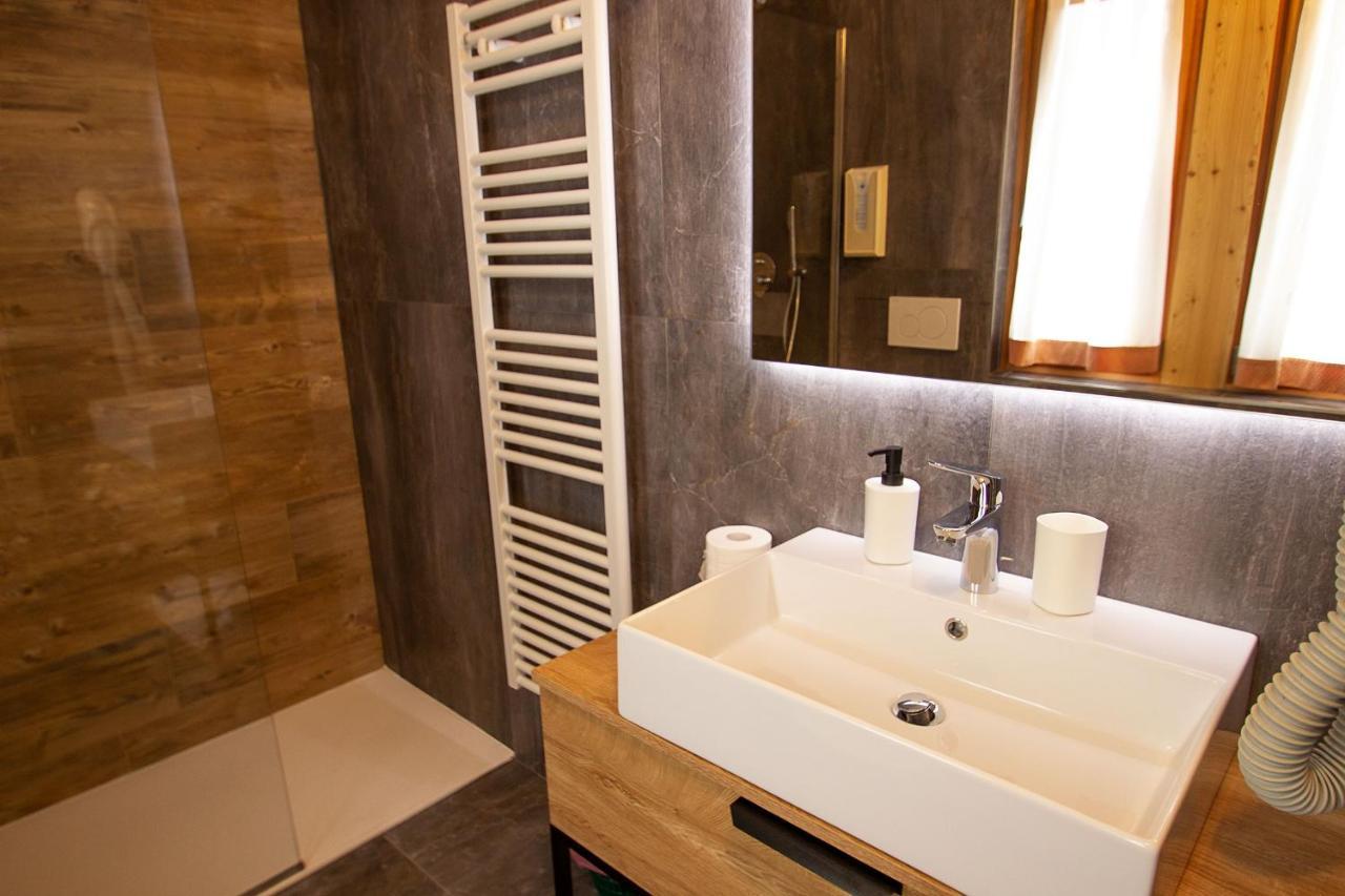 Apartment Santa Maria Piscina E Wellness Peio Fonti
